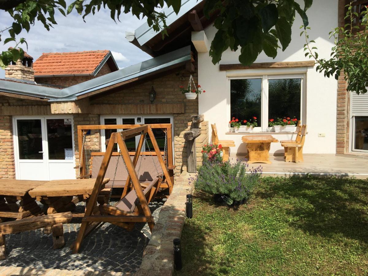 Matanovi Dvori Villa Slavonski Brod Esterno foto