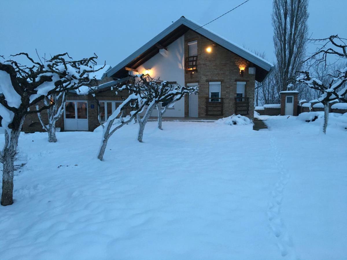 Matanovi Dvori Villa Slavonski Brod Esterno foto